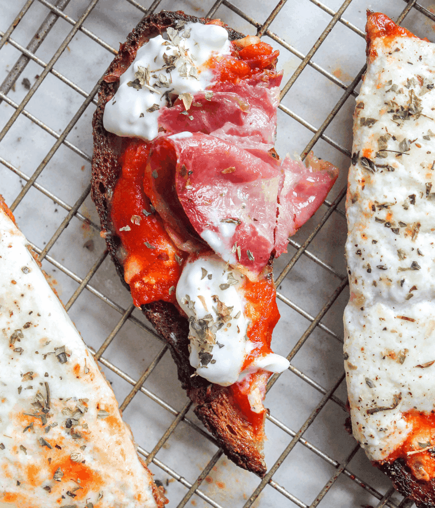 pizza toast