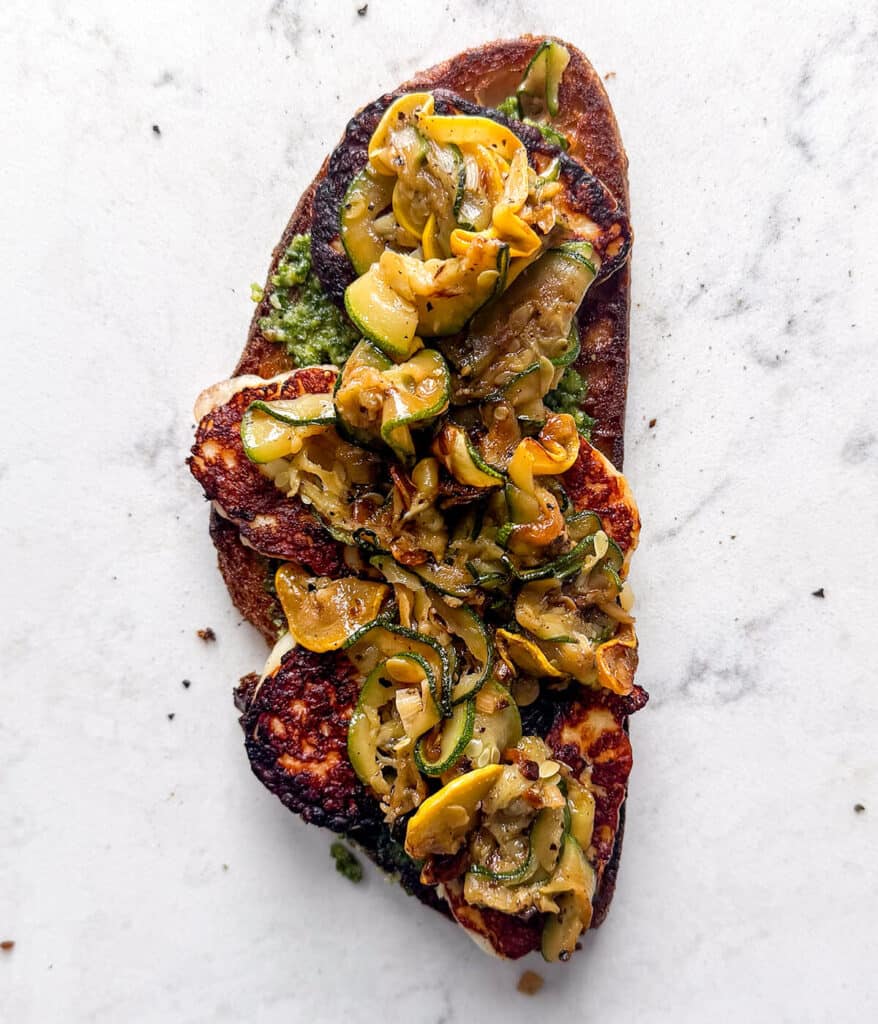 zucchini pesto and bread for zucchini halloumi sandwich