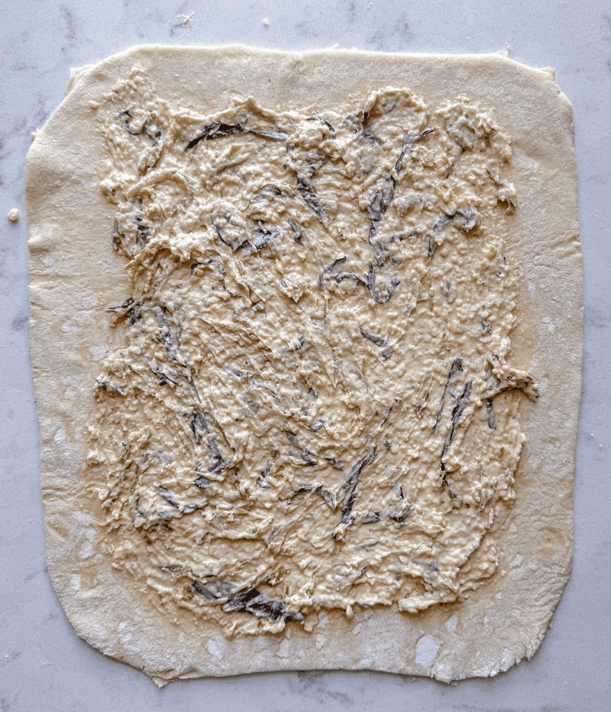 filling on puff pastry for puff pastry tomato tart