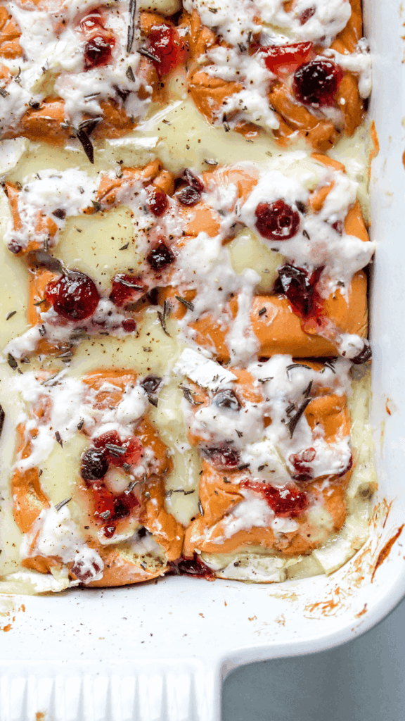 cranberry brie pull apart rolls